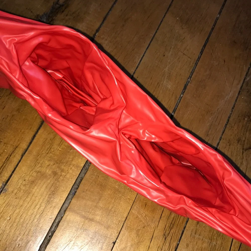 Leinenkugel's Red Inflatable Drink‎ Holder